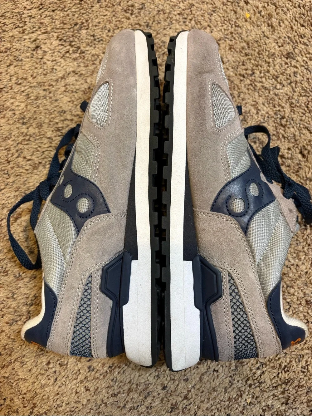 Saucony 10.5 Light Gray and Navy Sneakers suede